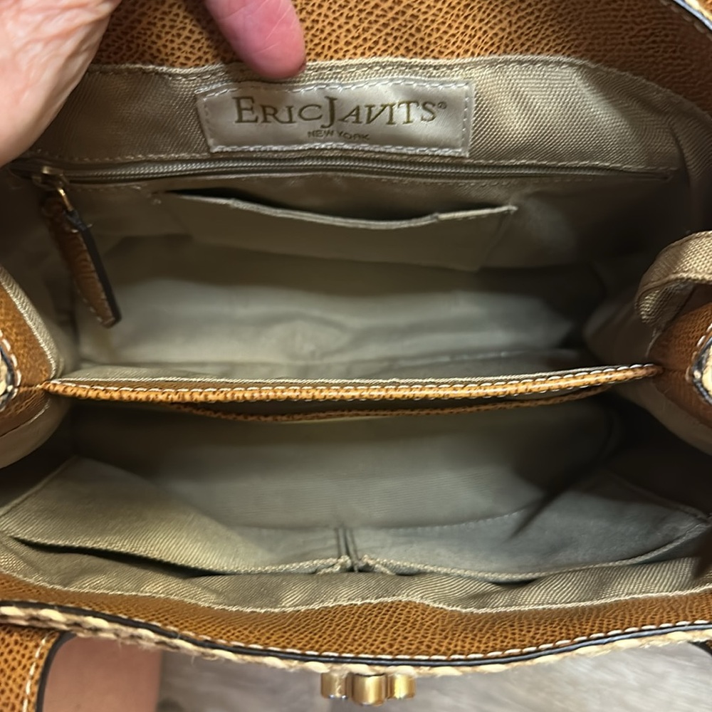 Eric Javits Straw & Leather Vintage Bag. Flower Closure Matching Mirror Included - Picture 15 of 16